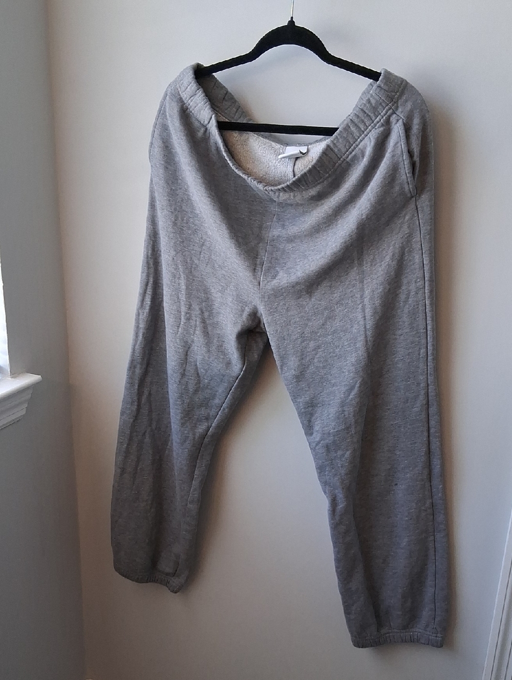 Cozy Grey Fleece-Lined Sweatpants